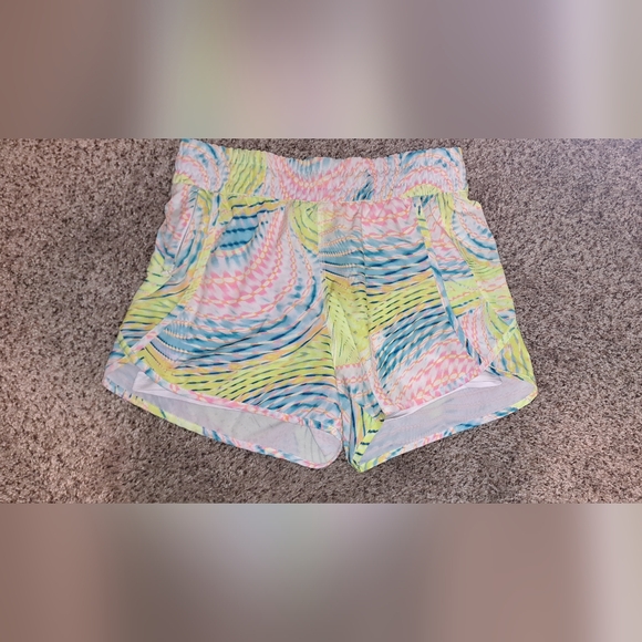 Avia Pants - Women's Avia running/athletic shorts